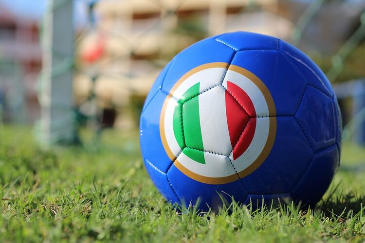 italy soccer ball